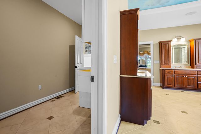 336 Inverness Trl Trail, Richmond, KY 40475