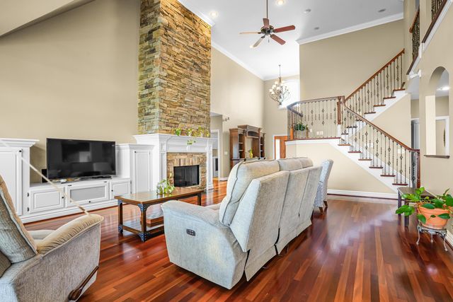 336 Inverness Trl Trail, Richmond, KY 40475