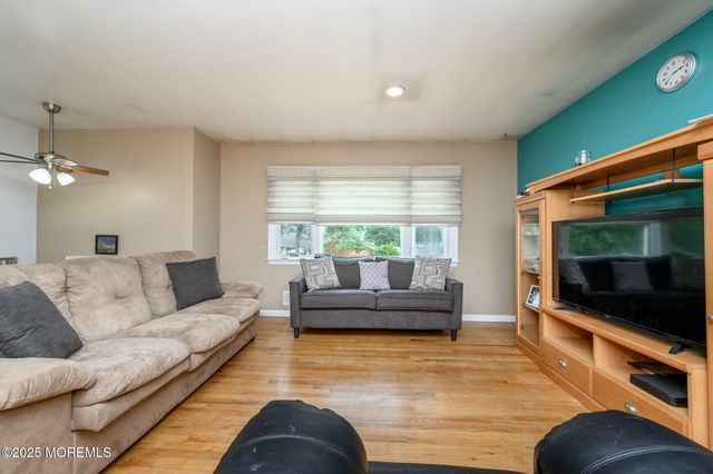 701 Beach Avenue, Beachwood, NJ 08722