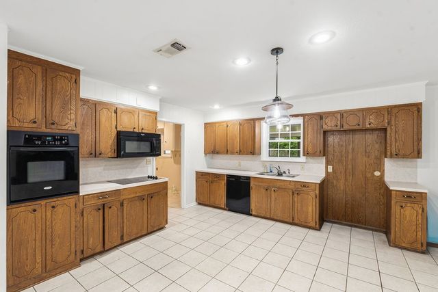 704 Marion Drive, Winnsboro, TX 75494