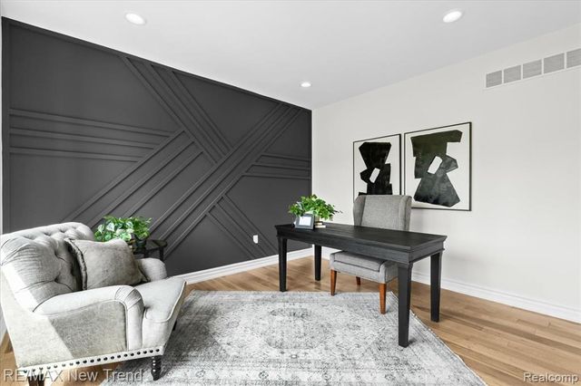 32534 Sanctuary Court, Farmington Hills, MI 48336