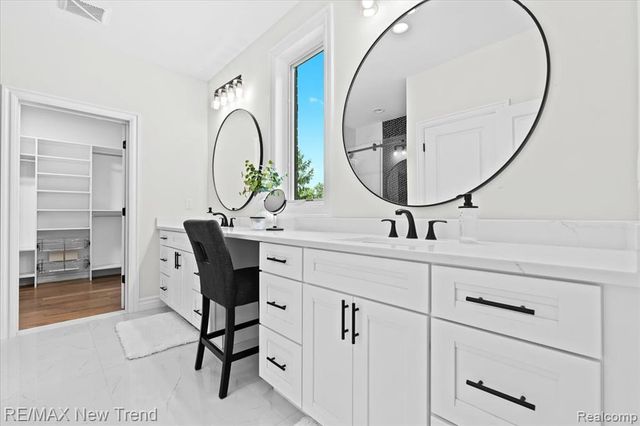 32534 Sanctuary Court, Farmington Hills, MI 48336