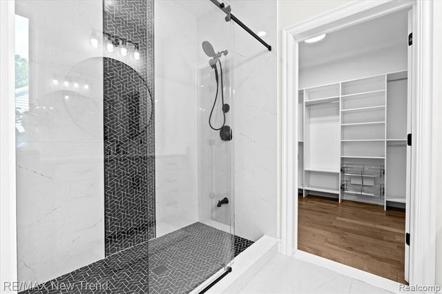 32534 Sanctuary Court, Farmington Hills, MI 48336