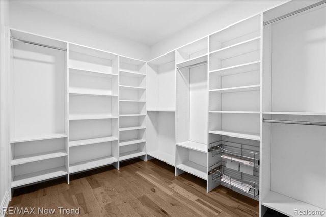 32534 Sanctuary Court, Farmington Hills, MI 48336