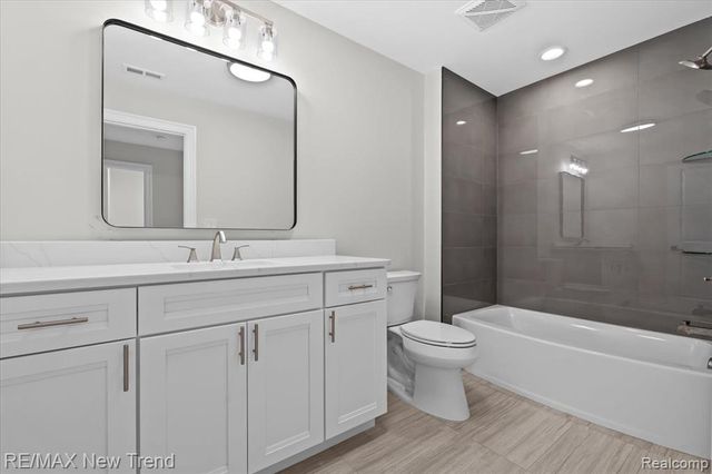 32534 Sanctuary Court, Farmington Hills, MI 48336