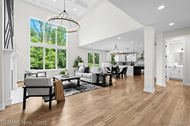 32534 Sanctuary Court, Farmington Hills, MI 48336