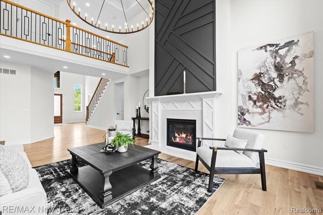 32534 Sanctuary Court, Farmington Hills, MI 48336