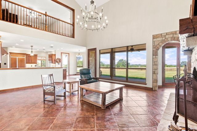 4350 Village Bend Road, Mineral Wells, TX 76067