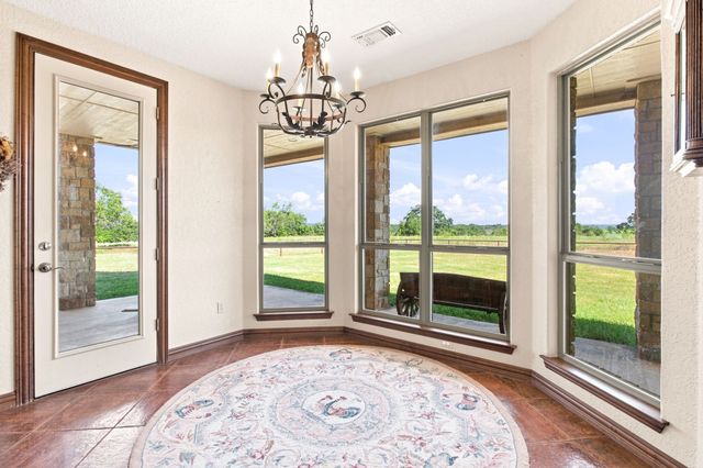 4350 Village Bend Road, Mineral Wells, TX 76067