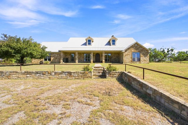 4350 Village Bend Road, Mineral Wells, TX 76067
