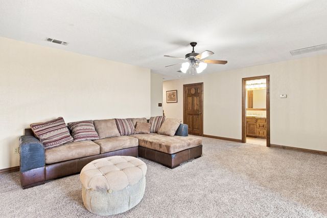 4350 Village Bend Road, Mineral Wells, TX 76067