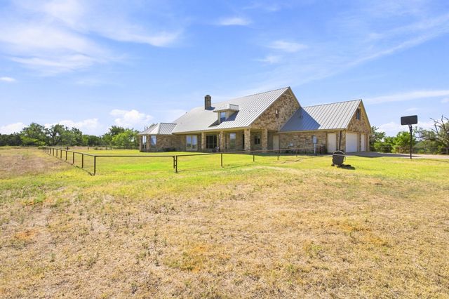 4350 Village Bend Road, Mineral Wells, TX 76067