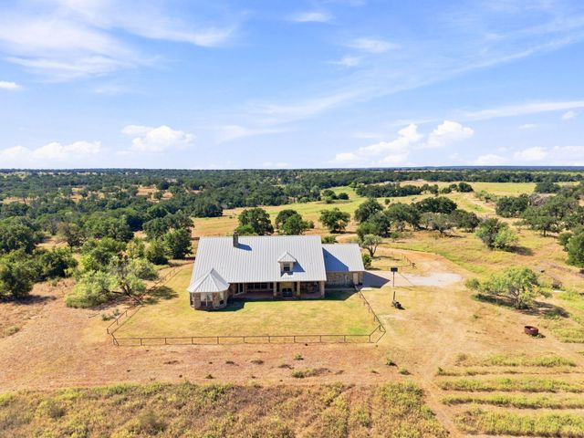 4350 Village Bend Road, Mineral Wells, TX 76067