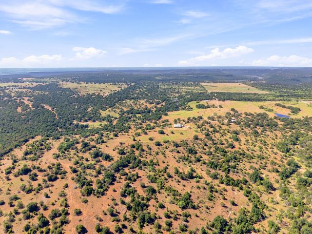4350 Village Bend Road, Mineral Wells, TX 76067
