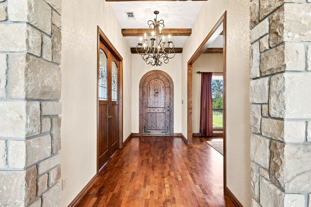 4350 Village Bend Road, Mineral Wells, TX 76067