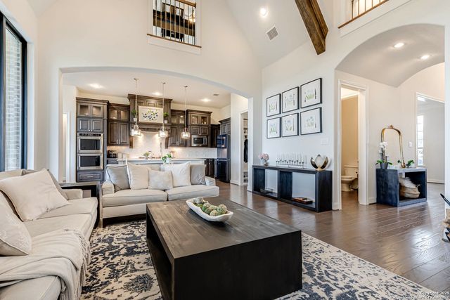 8027 Vanity Hill, San Antonio, TX 78256