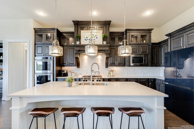 8027 Vanity Hill, San Antonio, TX 78256