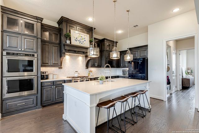 8027 Vanity Hill, San Antonio, TX 78256