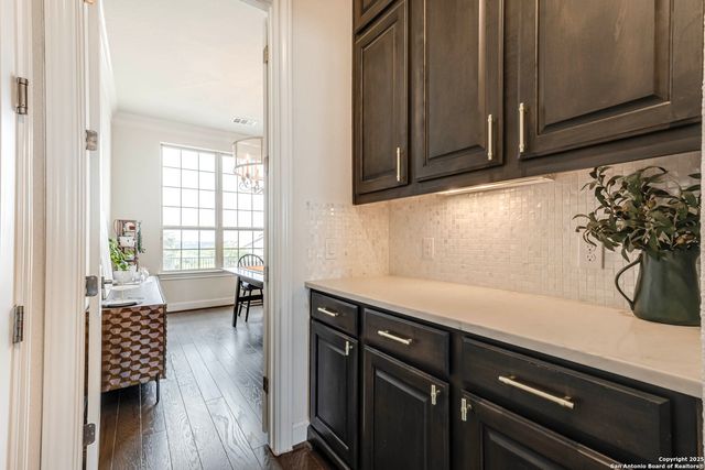 8027 Vanity Hill, San Antonio, TX 78256