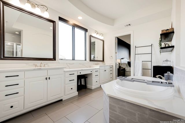 8027 Vanity Hill, San Antonio, TX 78256