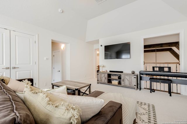 8027 Vanity Hill, San Antonio, TX 78256