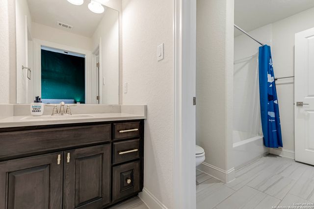 8027 Vanity Hill, San Antonio, TX 78256