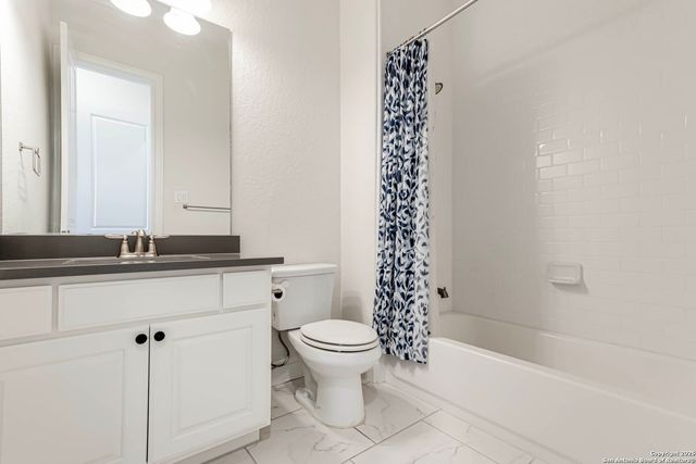 8027 Vanity Hill, San Antonio, TX 78256