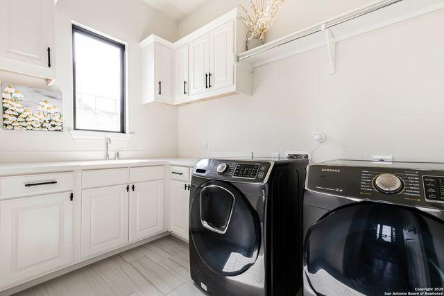 8027 Vanity Hill, San Antonio, TX 78256
