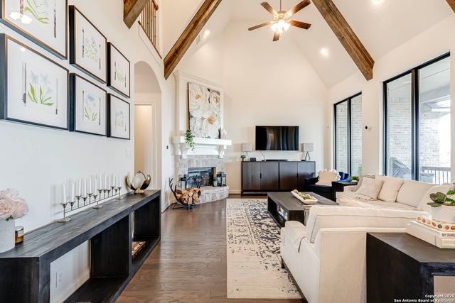 8027 Vanity Hill, San Antonio, TX 78256