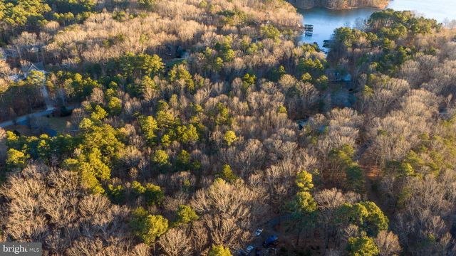 2318 WATERSIDE DR, Bumpass, VA 23024