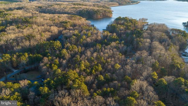 2318 WATERSIDE DR, Bumpass, VA 23024