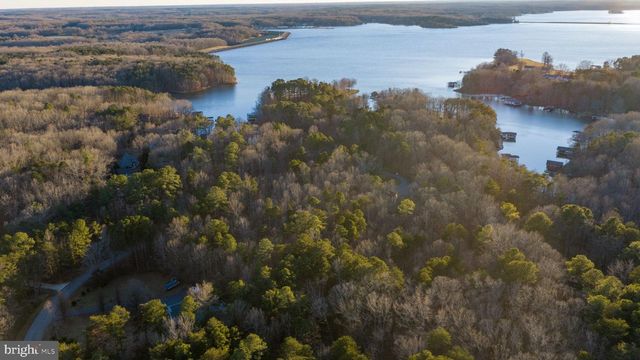 2318 WATERSIDE DR, Bumpass, VA 23024