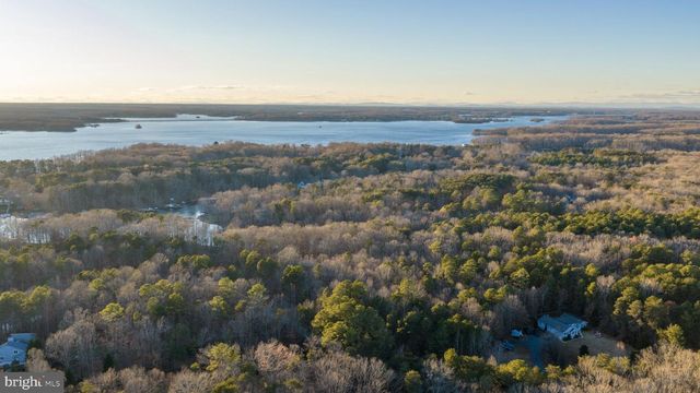 2318 WATERSIDE DR, Bumpass, VA 23024