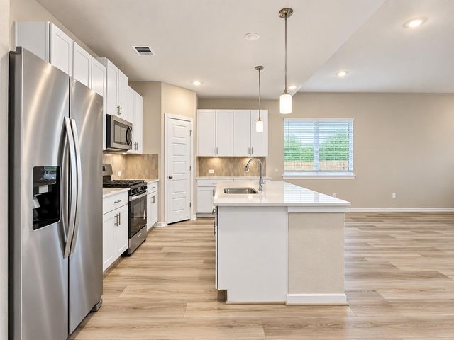 17795 Mill Manor Drive, Conroe, TX 77316