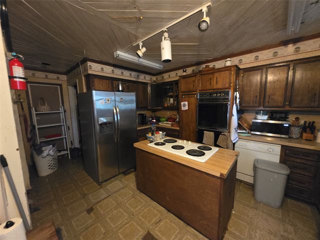 12207 Baron Drive, Balch Springs, TX 75180