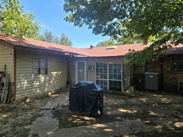 12207 Baron Drive, Balch Springs, TX 75180