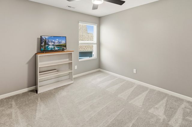 3342 Steadman St, Columbia, TN 38401