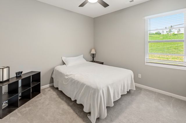 3342 Steadman St, Columbia, TN 38401