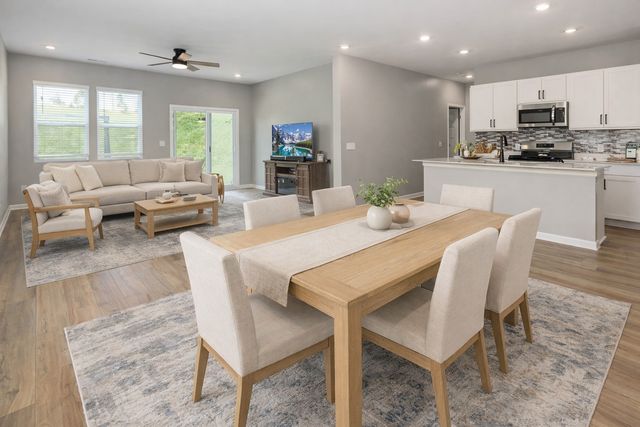 3342 Steadman St, Columbia, TN 38401