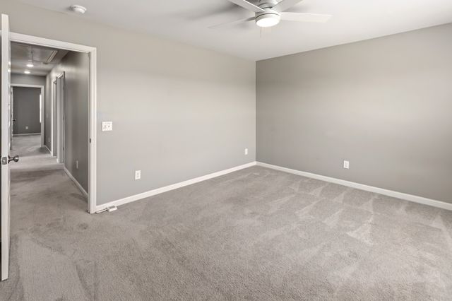 3342 Steadman St, Columbia, TN 38401