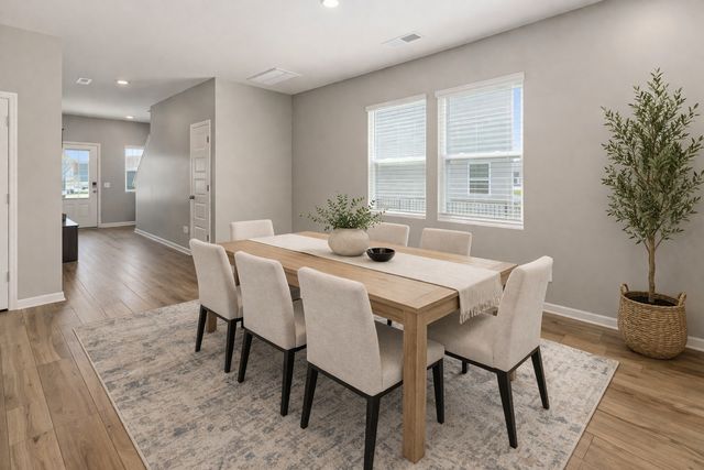 3342 Steadman St, Columbia, TN 38401