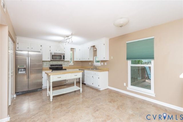 8504 Claypool Rd, North Chesterfield, VA 23236