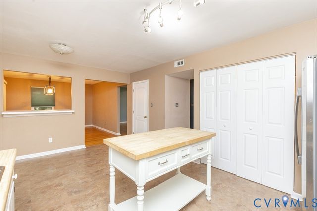 8504 Claypool Rd, North Chesterfield, VA 23236