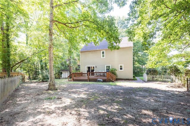8504 Claypool Rd, North Chesterfield, VA 23236