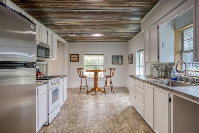 11361 Highway 21 East Highway E, Crockett, TX 75835