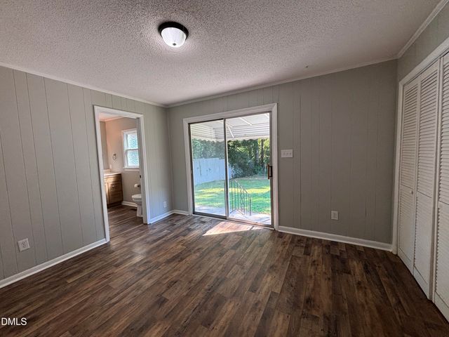 20 W Edgerton Street, Smithfield, NC 27577