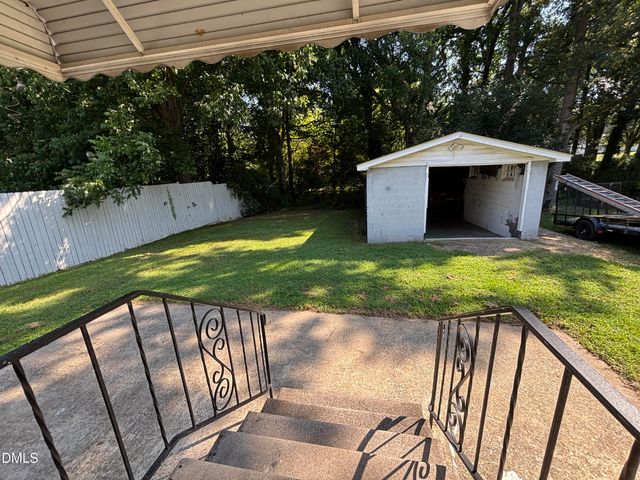 20 W Edgerton Street, Smithfield, NC 27577