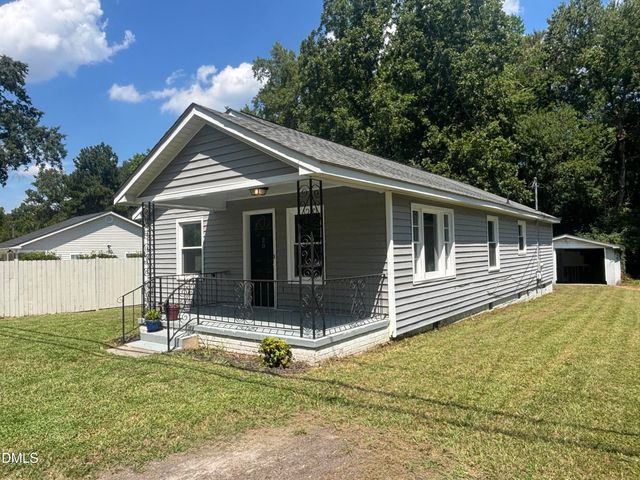 20 W Edgerton Street, Smithfield, NC 27577