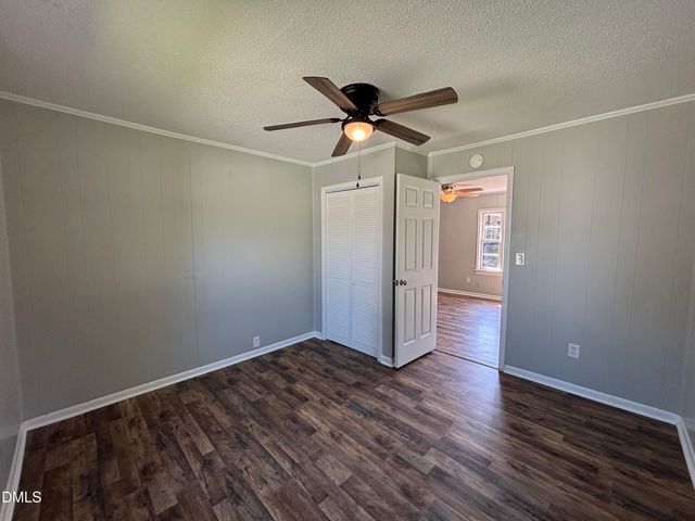 20 W Edgerton Street, Smithfield, NC 27577