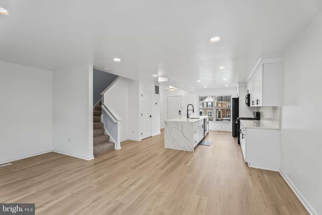 1989 BOWLINE LOOP, Woodbridge, VA 22192